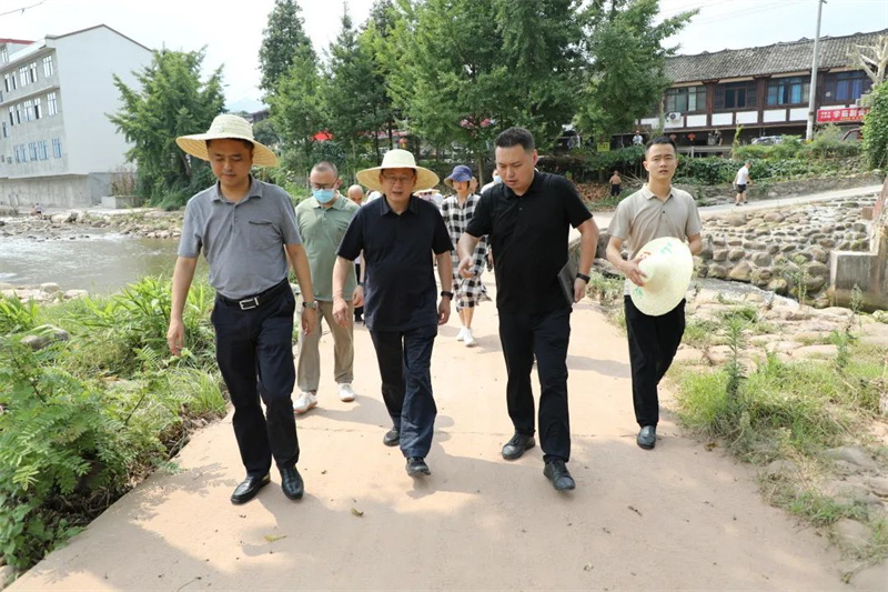 成都市副市长刘旭光到邛调研防汛减灾和绿色食品产业建圈强链工作
