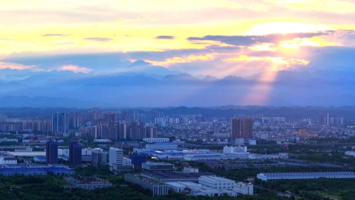 刘刚调研城市更新工作
