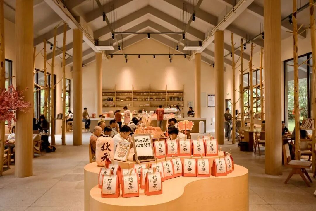 近悦远来·营城兴业丨火井镇“老粮仓”焕新颜，一杯咖啡“泡”出消费新场景