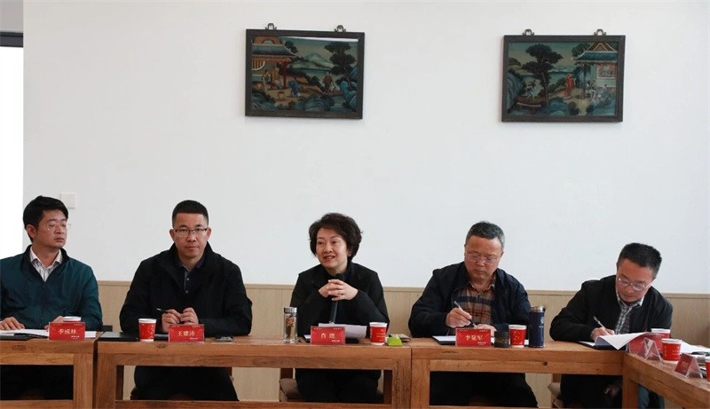 “致敬戏圣 传承川剧”2026年康芷林川剧文化座谈会在邛崃举行