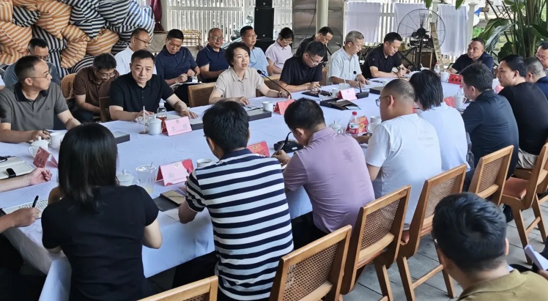 邛崃市政协召开“培育壮大特色优势产业 推动镇域经济高质量发展”主席会议视察协商专题会议